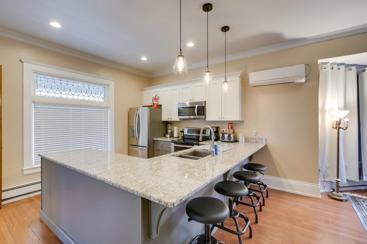 Updated Sheboygan Home With Porch Less Than 1 Mi To Beach Экстерьер фото
