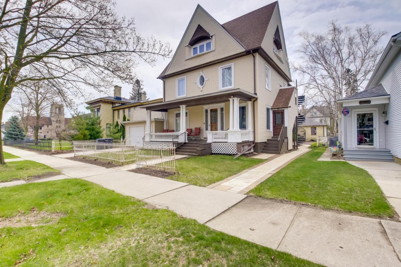 Updated Sheboygan Home With Porch Less Than 1 Mi To Beach Экстерьер фото